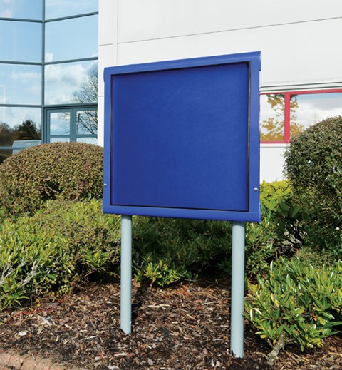 WeatherShield Freestanding Outdoor Showcase Surface Posts
