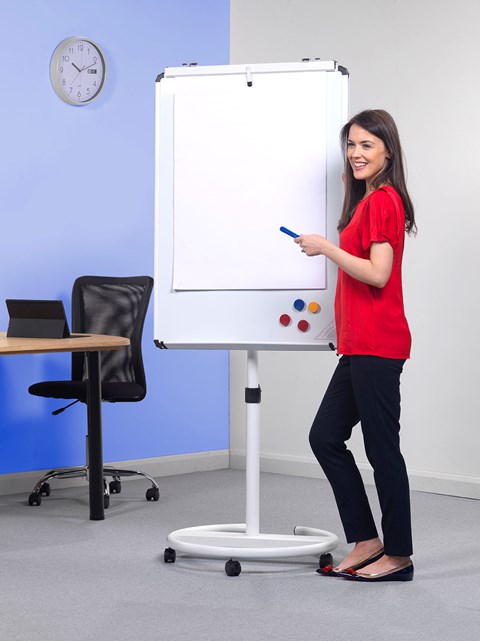 Mobile Easel Round Base