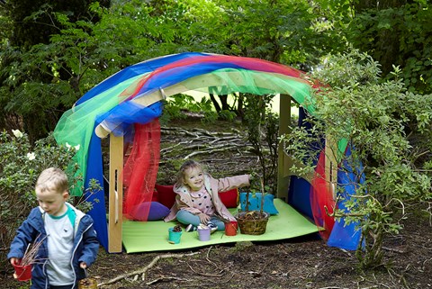 Indoor/Outdoor Folding Den plus Rainbow Den Kit