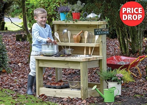 Small Mud Kitchen 